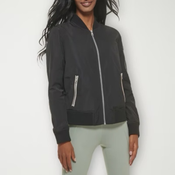 Levi’s | Black Women’s Bomber Jacket - Picture 2 of 6